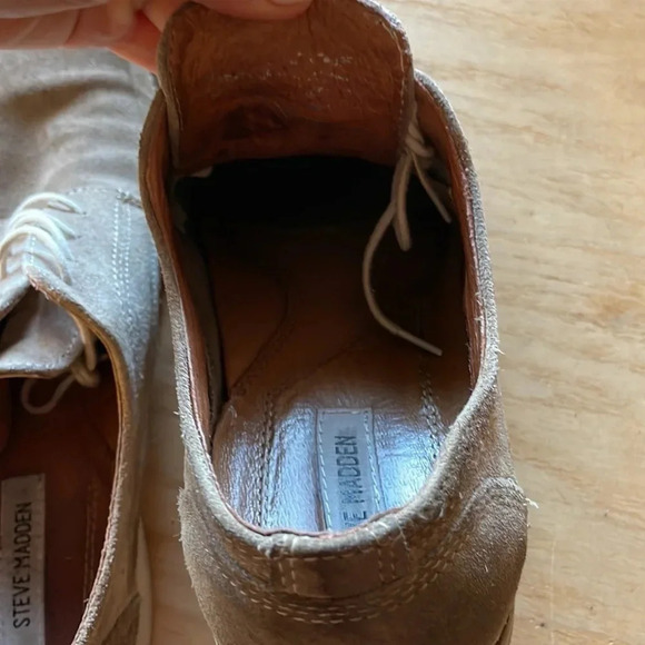 Steve  Madden Suede Shoes - Picture 15 of 17